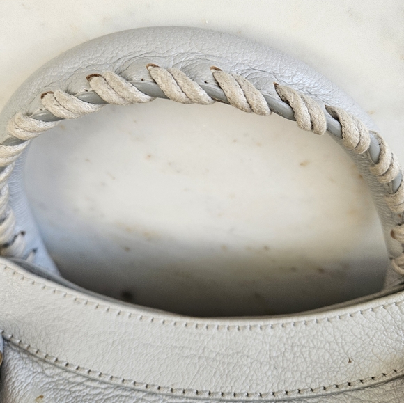 Balenciaga Light Grey City Bag with Crossbody Strap Gold accs. Medium - Picture 8 of 17